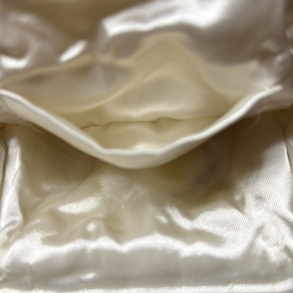 Vintage white beaded evening clutch/ bag /purse - Picture 6 of 15